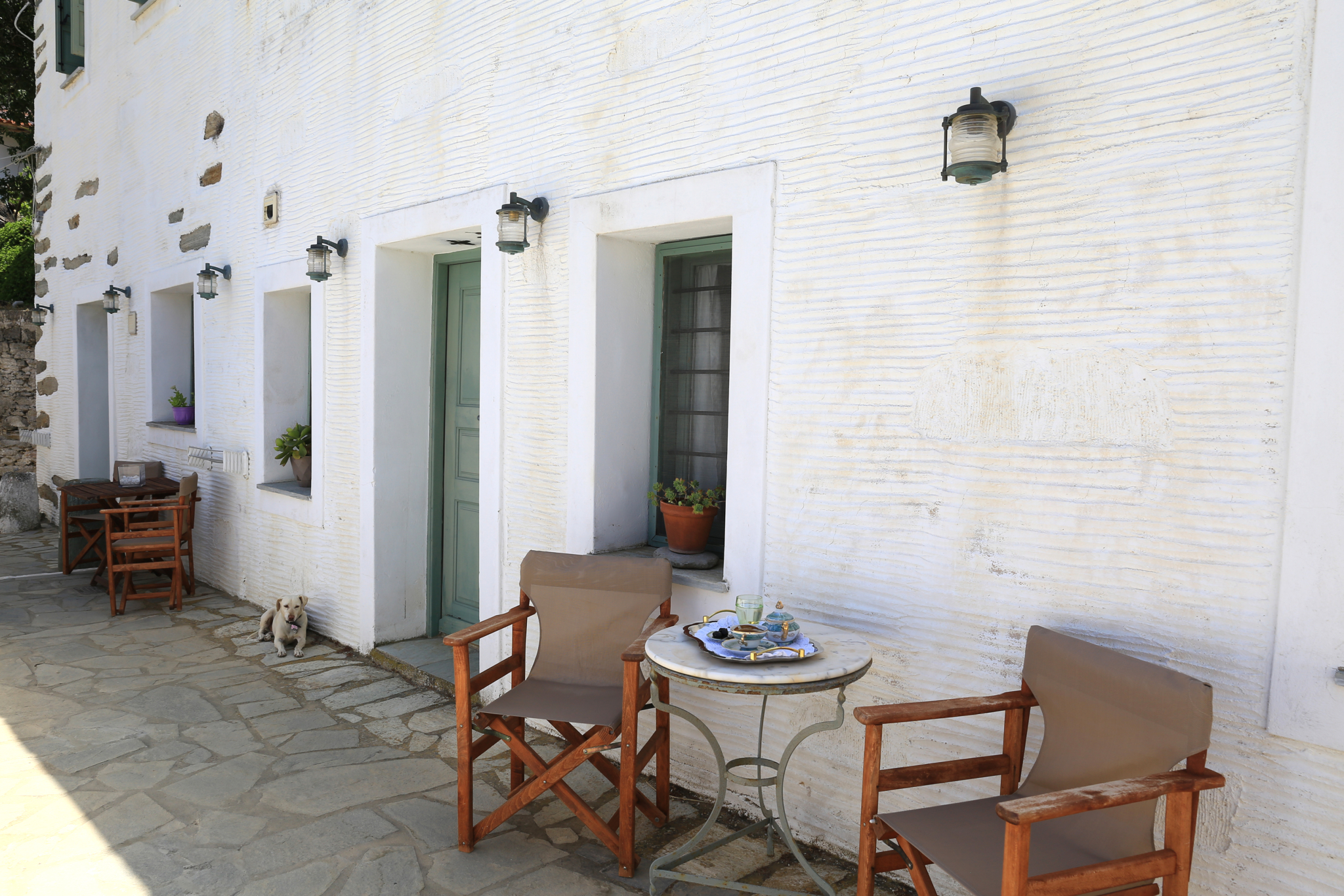 outdoor junior guesthouse (2)